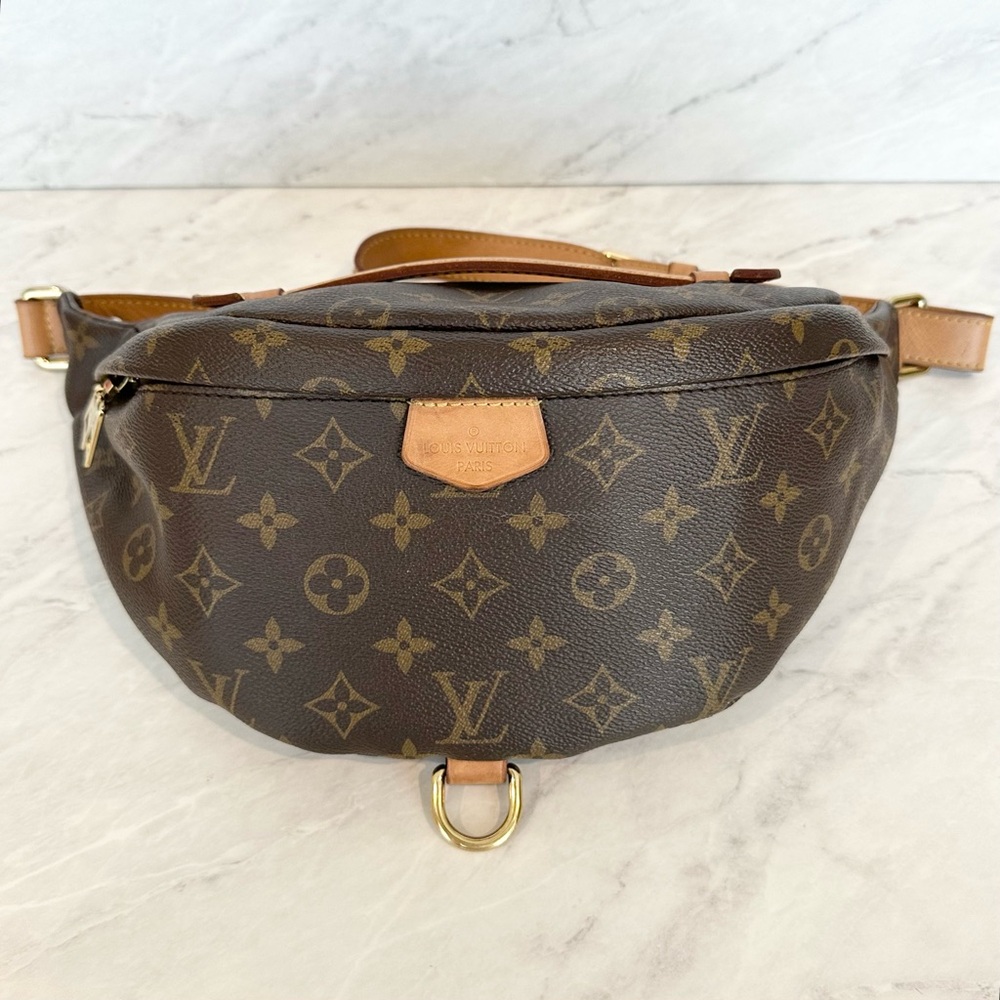 (SOLD) Louis Vuitton Bumbag Monogram Canvas